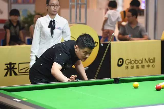 双重压力下 双重压力下