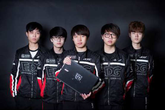 员都拿出了 员都拿出了