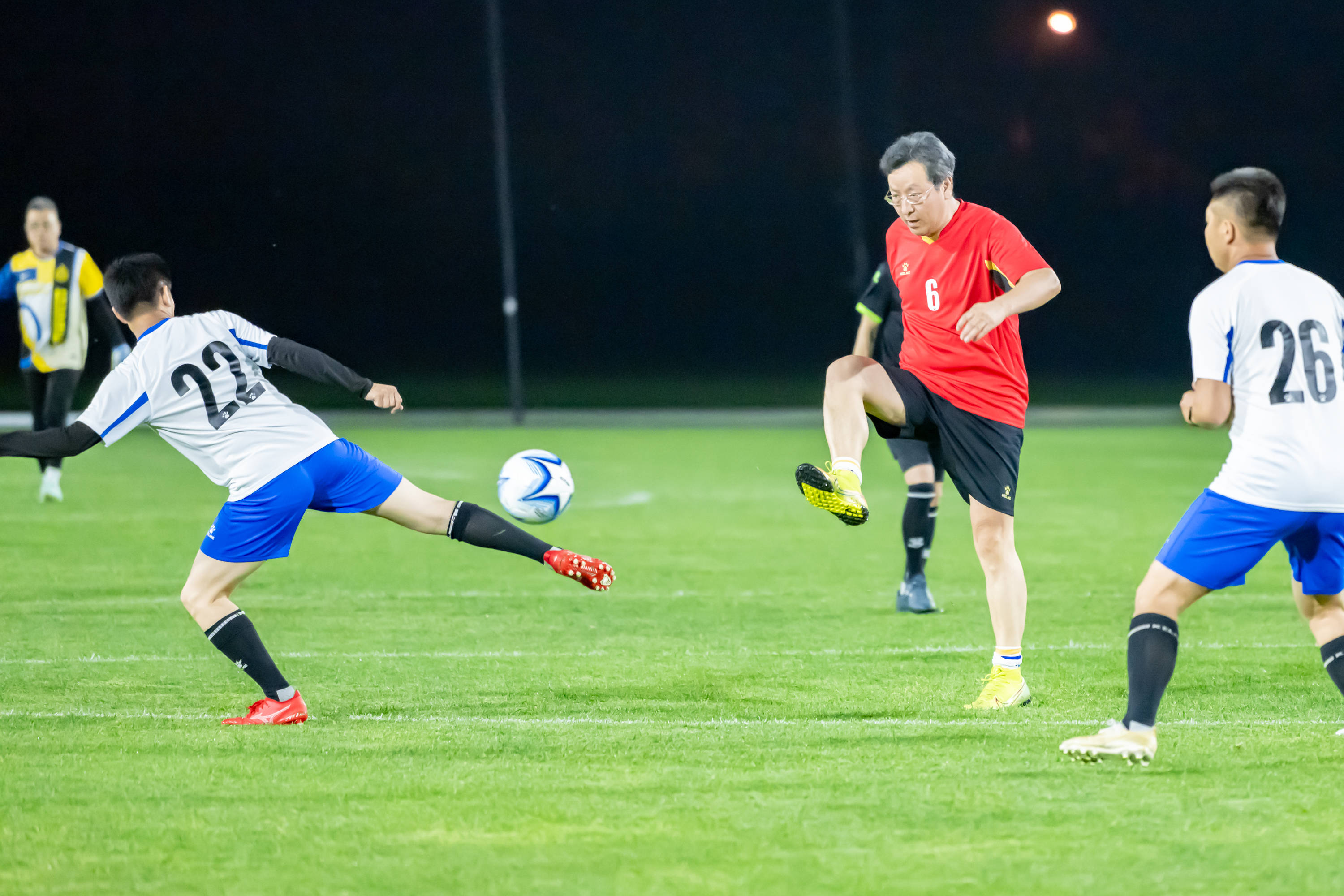 更是球队进 更是球队进